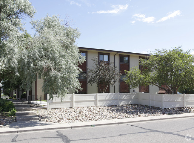 Building Photo - Cimarron Square Condominiums