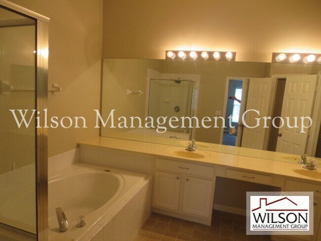 Building Photo - 4 br, 2 bath House - 1162 Snug Harbor Drive