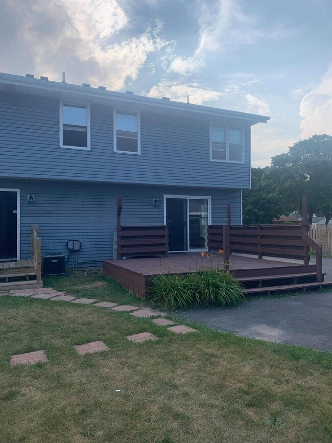 Building Photo - 4050 S Brust Ave