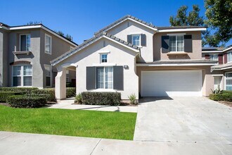 Building Photo - Stunning Aliso Viejo Pool Home 4 Bedroom