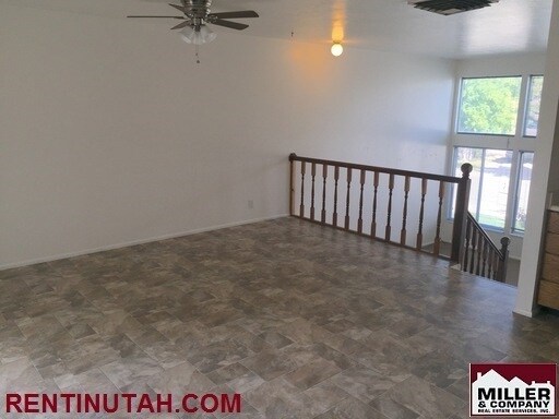 Building Photo - Beautiful Murray Twin Home For Rent!