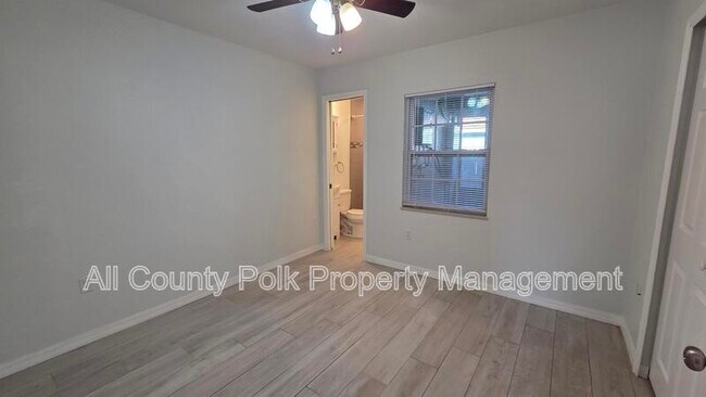 Building Photo - 803 W Belmar St