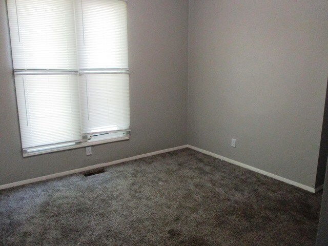 Building Photo - 701 W Front St