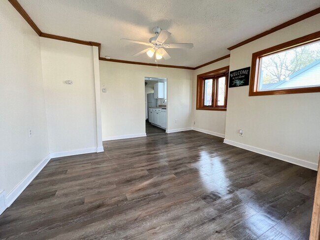 Building Photo - Move-In Ready 3 Bedroom, 1 Bathroom Home in Westland, MI