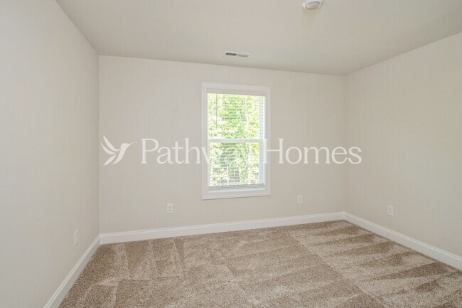 Building Photo - 173 Brixham Lp