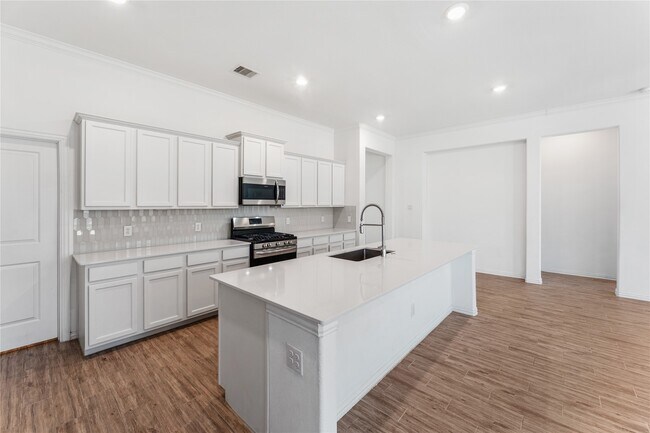 Building Photo - 13018 Hydeland Dr