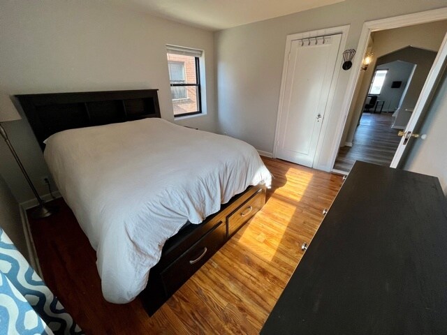 Building Photo - 5422 Chippewa St