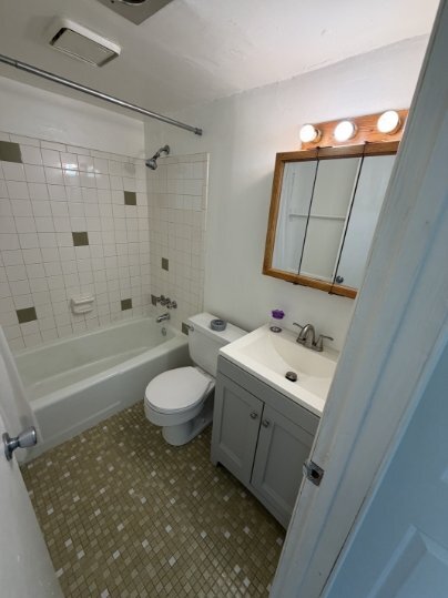 Building Photo - 744 E Michigan Ave