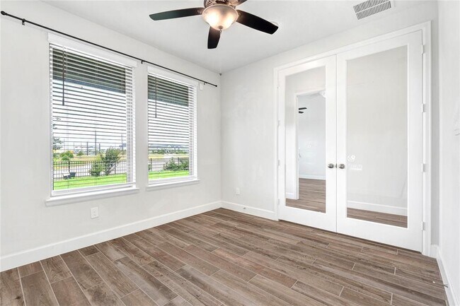 Building Photo - 2530 Alder Wood Ln