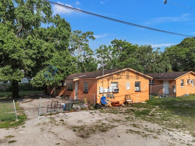 Building Photo - 9413 N Mulberry St
