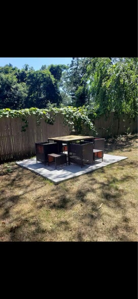 Building Photo - 469 Auborn Ave