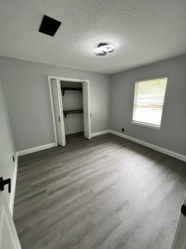 Building Photo - 5154 Balkin St