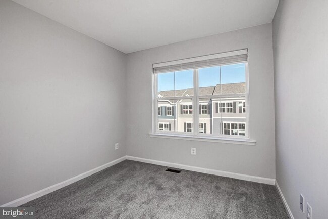 Building Photo - 1057 Flint Ct