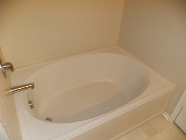 Building Photo - 1405 Sun Breeze Dr