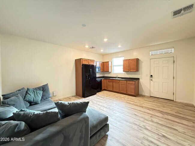 Building Photo - 2372 E Dust Devil Dr