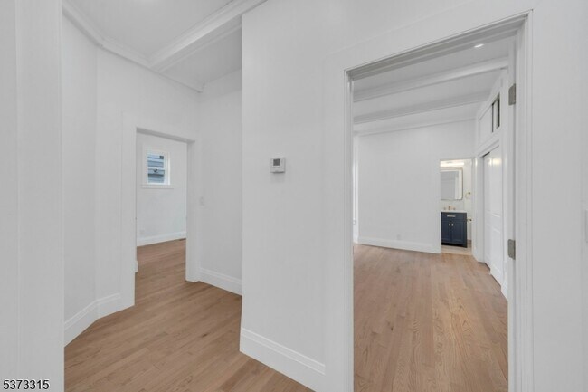 Building Photo - 78 Grove St