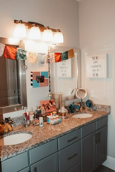 Building Photo - 102 Far View Dr