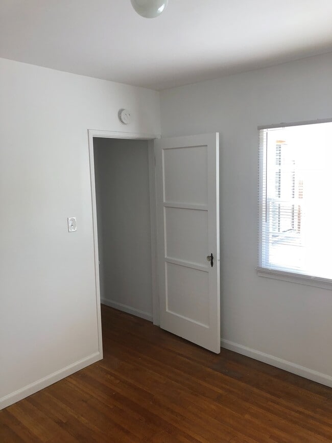 Building Photo - Single Family Home Available for Rent