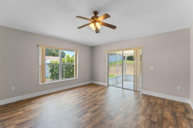 Building Photo - 16316 Meredrew Ln