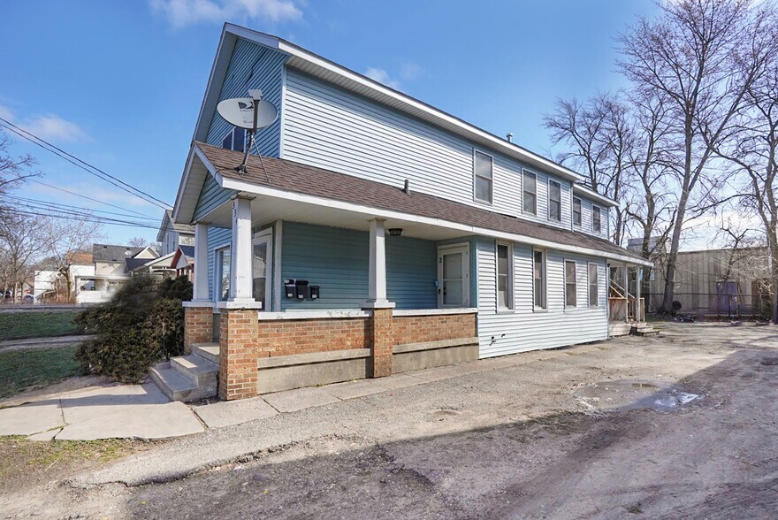 Building Photo - 334 Indiana ave sw