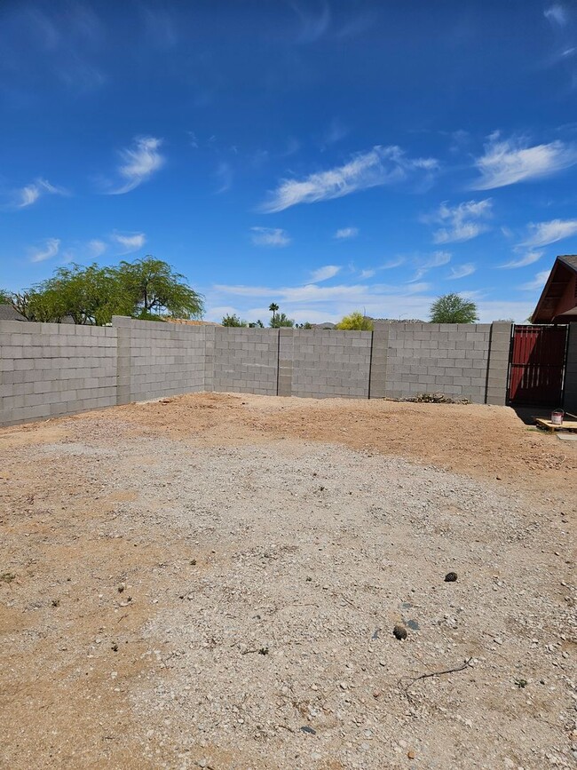 Building Photo - EAST MESA HOME FOR RENT