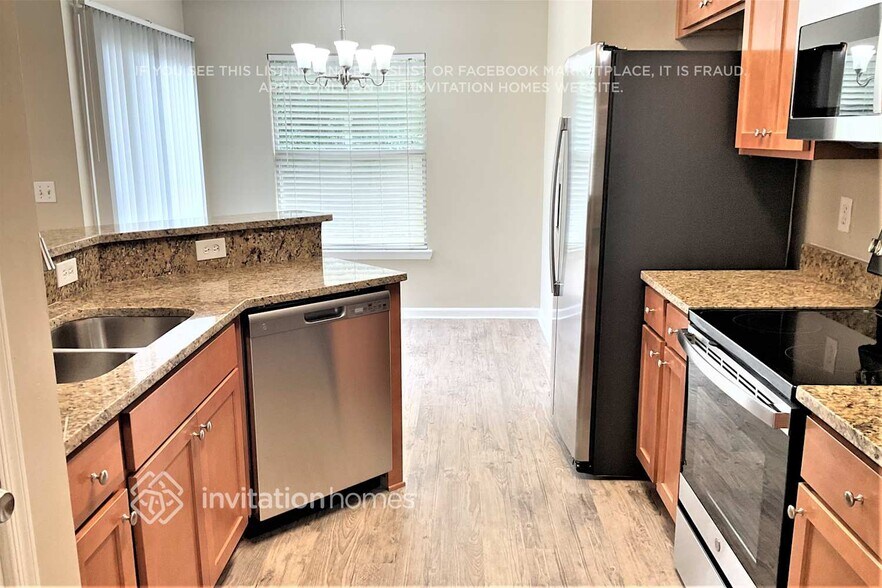 Building Photo - 12370 Carriann Cove Trail S