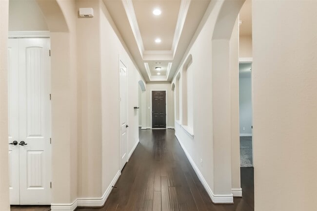 Building Photo - 4511 Sanctuary Halls Dr