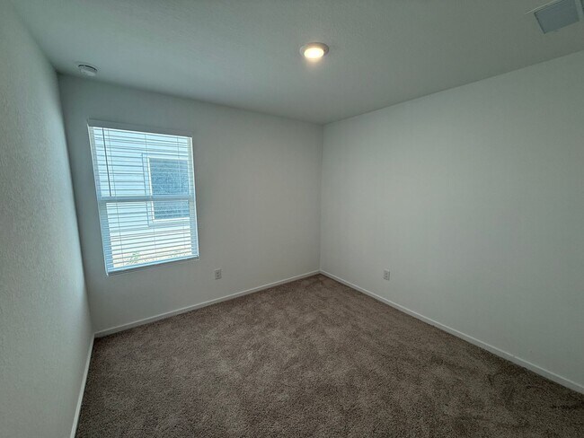 Building Photo - Brand NEW 4-bedroom, 2-bathroom home for l...