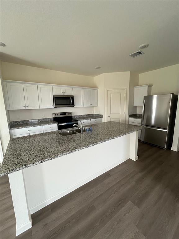 Building Photo - 5903 Grantgrala Dr