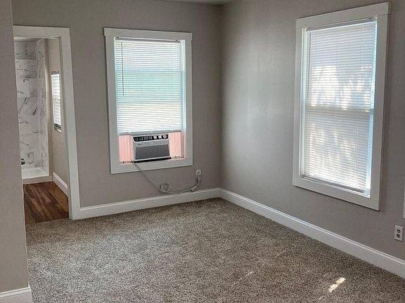 Building Photo - 616 E Gandy St