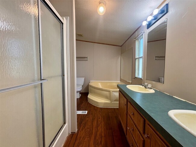 Building Photo - 11739 E Old Oak Trail