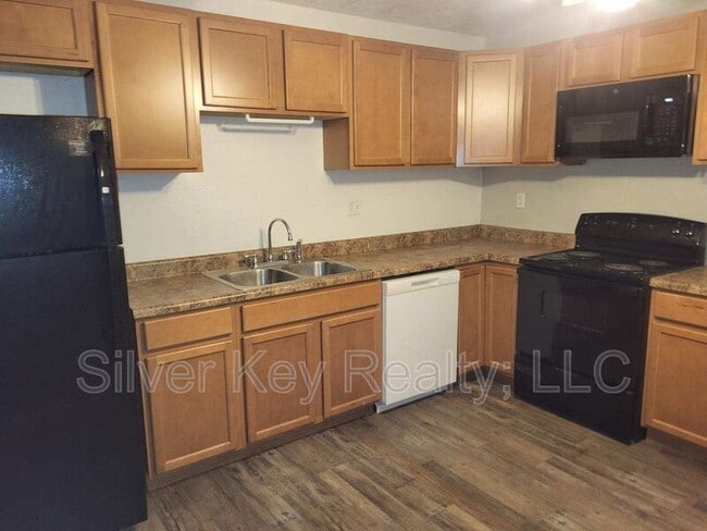 Building Photo - 223 Lakewood Subdivision Rd