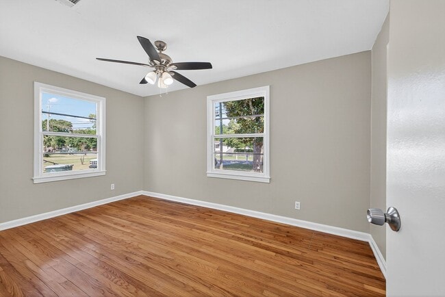 Building Photo - MOVE IN SPECIAL: HALF OFF first full month of rent!!!