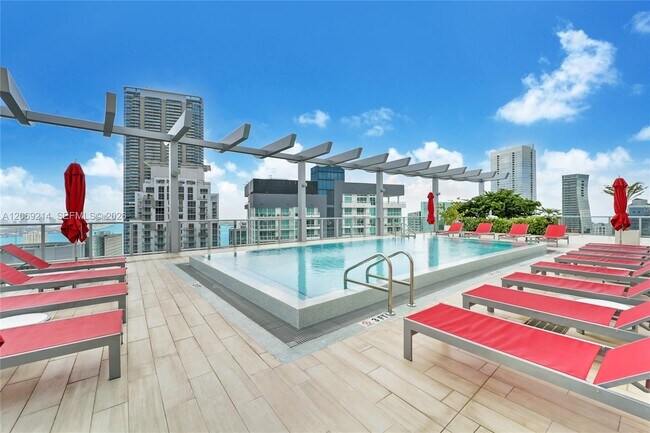 Building Photo - 1100 S Miami Ave