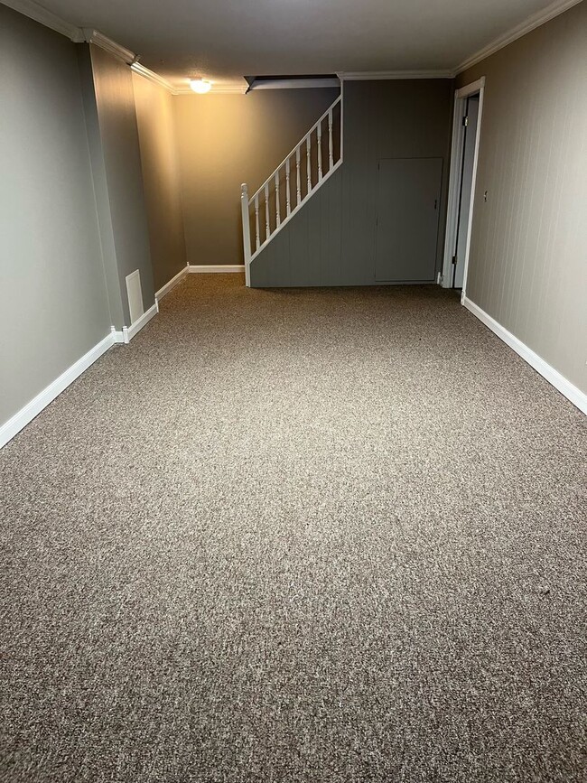 Building Photo - Rent $1850; 4 Bed ranch style home