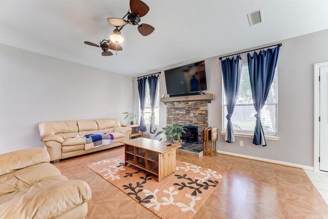Building Photo - 14403 Cypress Green Dr