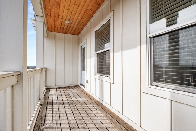 Building Photo - 4604A Michigan Ave