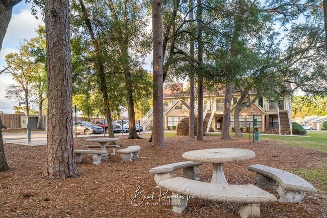 Building Photo - 5001 Grande Dr
