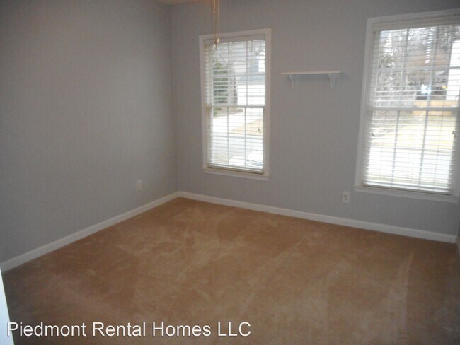 Building Photo - 3 br, 2.5 bath House - 5 Mainsail Ct.