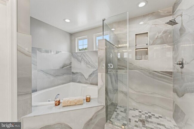 Building Photo - 7887 Cranford Farm Cir