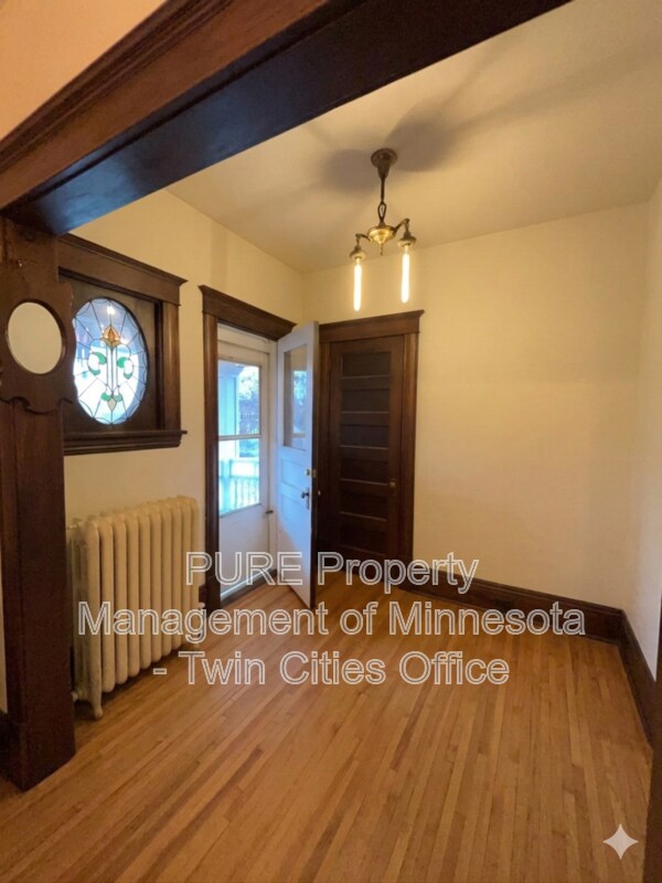 Building Photo - 3625 Park Ave