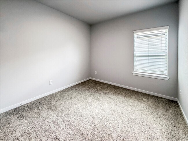 Building Photo - 11979 Wisteria Mdws Dr