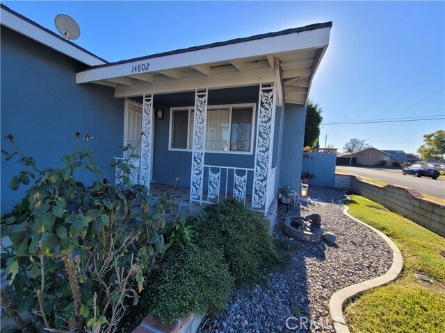 Building Photo - 14802 Fernview St
