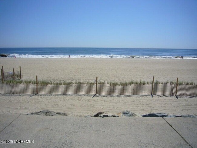 Building Photo - 1201 Ocean Ave