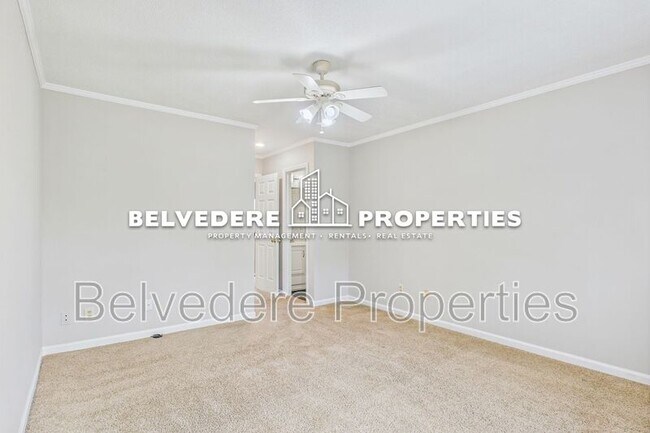 Building Photo - 18-B Park Village Ln