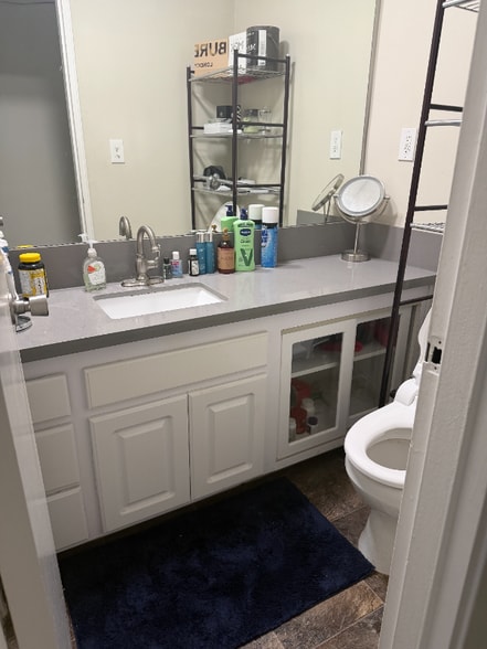 Building Photo - 123 California Ave