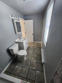 Building Photo - 191 E Main St