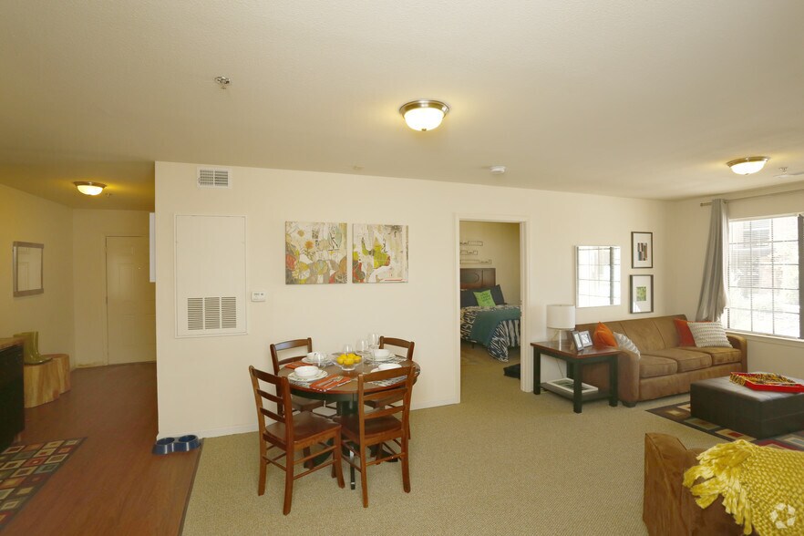 Yugo Flagstaff Grove 550 S Windsor Ln Flagstaff AZ 86001 Apartment