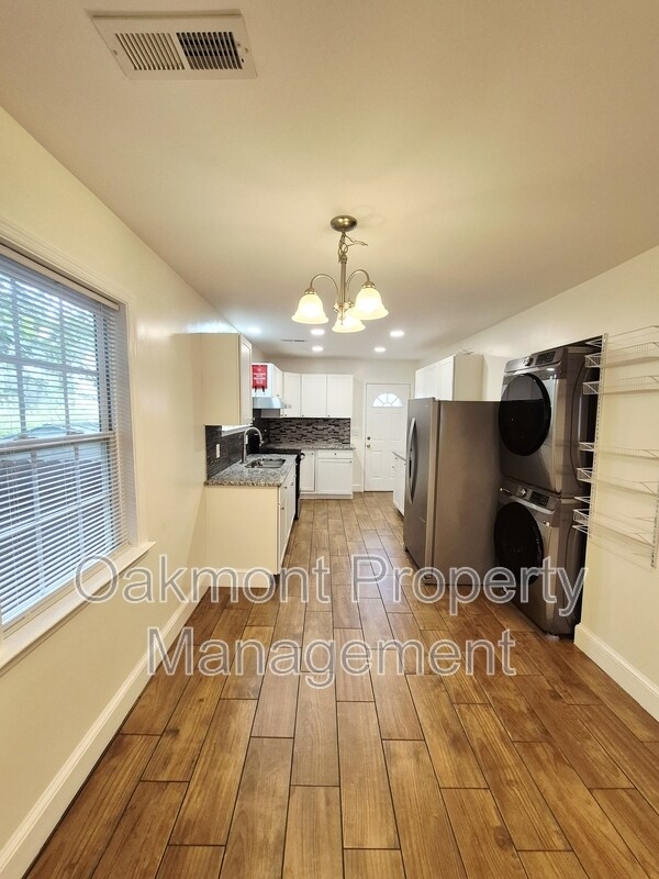 Building Photo - 115 Slagle Ave