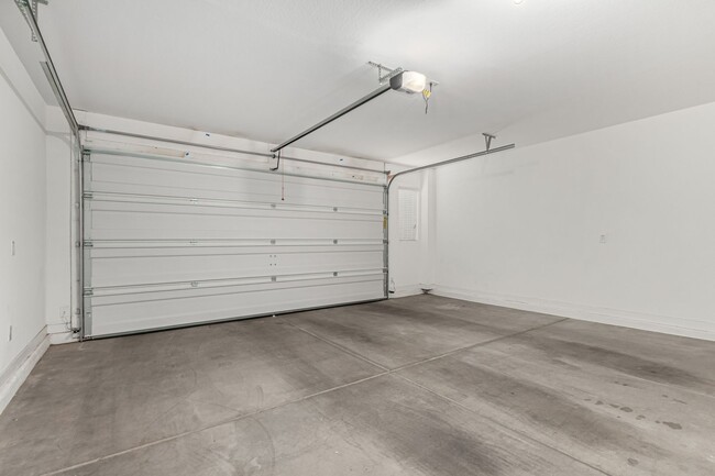 Building Photo - Beautiful home in Eastmark with 3 bedrooms...